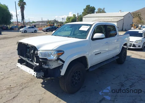 2020 Toyota Tacoma Sr5 V6 z USA, uszkodzony, nr VIN 3TMAZ5CN8LM136652